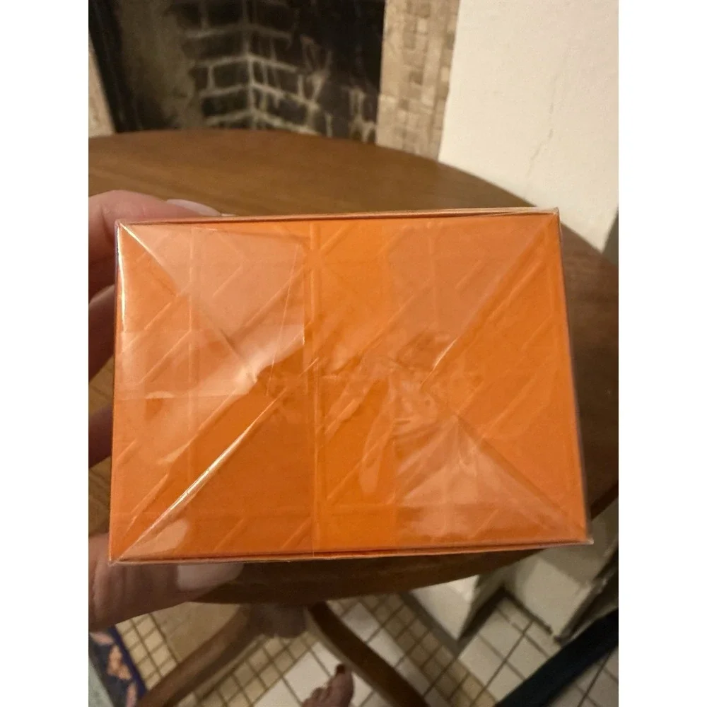 Tory‎ Burch Body Cream by Tory Burch 6.5 oz / 190 ml New in Box -Hard to Find!